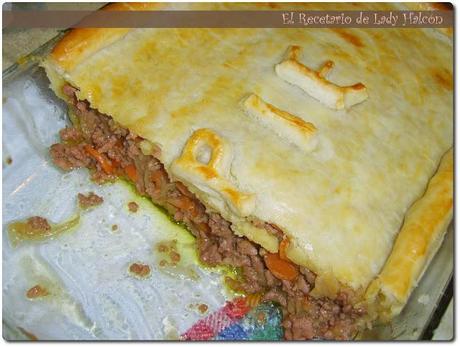 Meat & Carrot British Pie o Pastel de carne y zanahorias británico - CWK Meat & Carrot British Pie o Pastel de carne y zanahorias británico - CWK