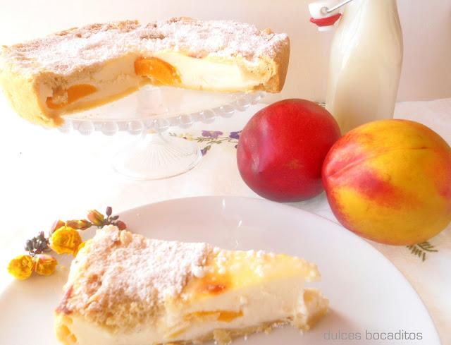 TARTA DE REQUESÓN Y MELOCOTÓN TARTA DE REQUESÓN Y MELOCOTÓN