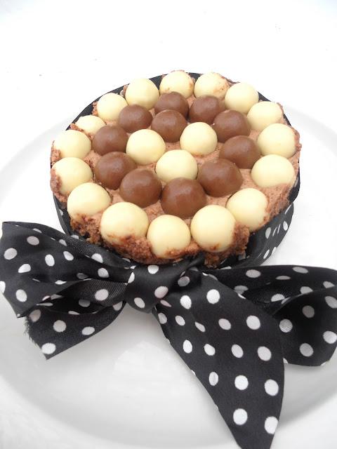 TARTA DE MOUSSE DE CHOCOLATE Y MALTESERS TARTA DE MOUSSE DE CHOCOLATE Y MALTESERS