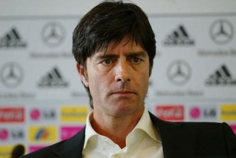Joachim Low Palpitando la Euro: Grupo B / Alemania