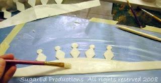 Paso a paso: Tarta fondant Corona de princesas Paso a paso: Tarta fondant Corona de princesas
