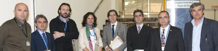 El Dr. Miguel Ángel Gómez, jefe de Trasplante Hepático (en el centro), junto a sus compañeros de equipo El Dr. Miguel Ángel Gómez, jefe de Trasplante Hepático (en el centro), junto a sus compañeros de equipo