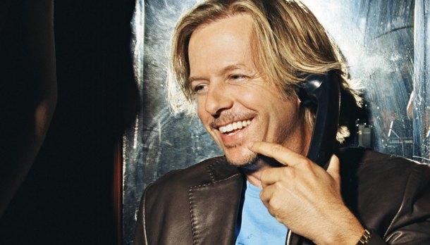 270312-spade01 David Spade aparecerá en un capítulo de ‘Hot in Cleveland’