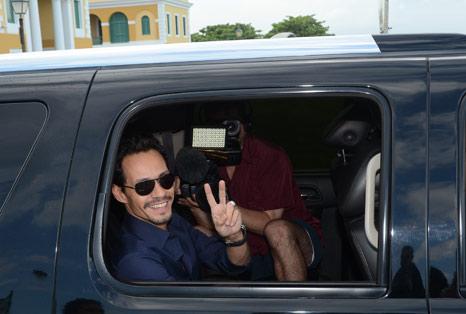 Marc Anthony y su novia Shannon de Lima de visita en Puerto Rico...