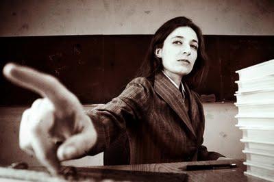 Contra el autoritarismo