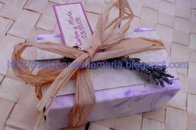 VISTIENDO UN JABÓN/ DRESSING A SOAP