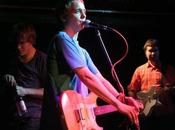 00:01, 01/01/10 Happy While, primera canción década