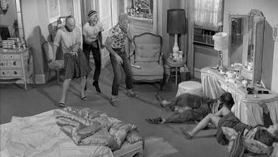 Lady in a Cage: Cuando tu casa se convierte en una prisión.