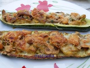 Calabacines rellenos de pollo de corral