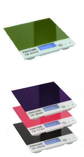 Artículos pantone: cajas, tazas, bolsos, cuadernos, monederos, imanes, camisetas...