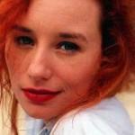 tori_amos_narrowweb__200x308