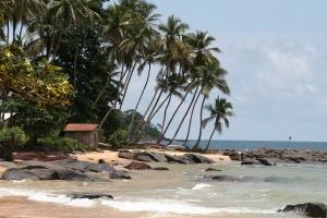 Sin embargo, la nueva playa no se parecía en nada / Moncho Satoló