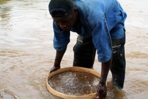 A buscar / Moncho Satoló