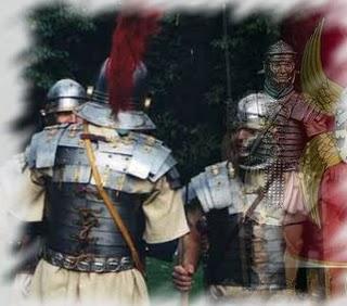 A la tercera va la vencida