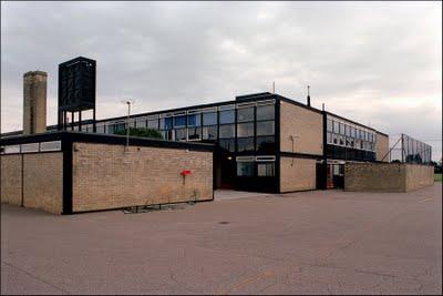 UN REALISMO AUSTERO EN LA ARQUITECTURA DE CANARIAS