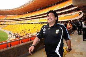 Maradona “Me parece que Messi va a ser la estrella del Mundial”
