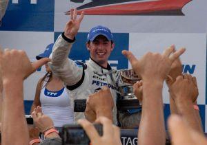 Pechito López estuvo en la Rosada y acaricia la F1