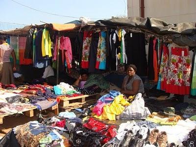 Escenas cotidianas (V) Escenas cotidianas (V)