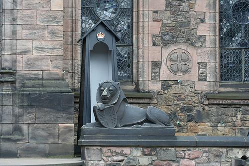 HISTORIA Y LEYENDA DEL CASTILLO DE EDIMBURGO