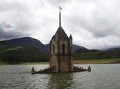 Iglesia hace aguas.