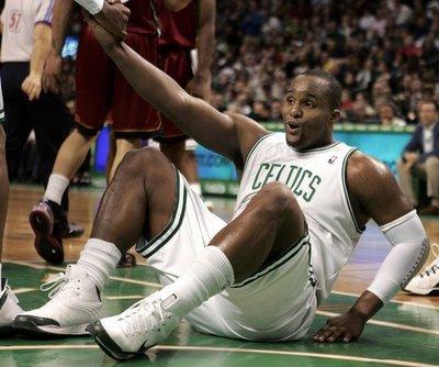 Glen Davis hará de nuevo de Garnett