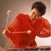 Keiko Abe Compositora e Interprete de Marimba