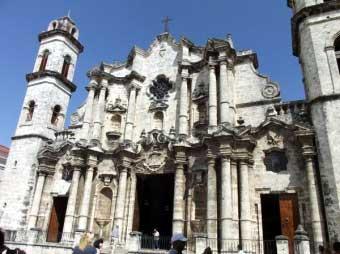 20120329071641-peregrinos-visitan-catedral-de-la-habana.jpg