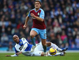 Stilyan Petrov, otra lucha diferente al fútbol.