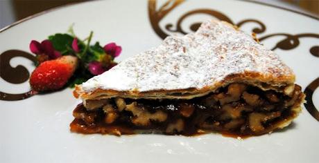 Tarta de caramelo y nueces, un buen postre para Navidad