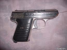 Atender a un niño de 13 años a las 6 AM para constatar le...