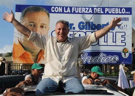 SERULLE HABLA MUCHA BASURA...