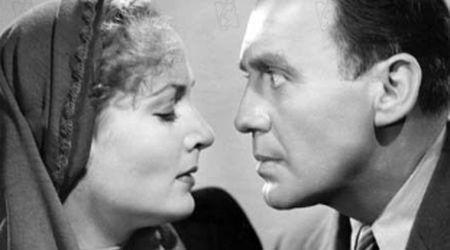 “Ser o no ser” sobre un escenario de política matrimonial “Ser o no ser” sobre un escenario de política matrimonial