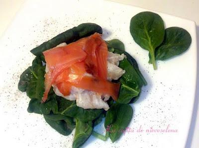 Ensalada de espinacas con bacalao y fresón