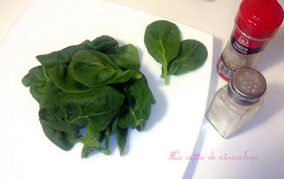 Ensalada de espinacas con bacalao y fresón