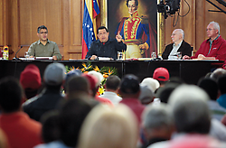 Presidente Chávez antes de viajar a Cuba alertó sobre los planes desestabalizadores de la oposición.