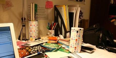 Mesa de Trabajo desordenado