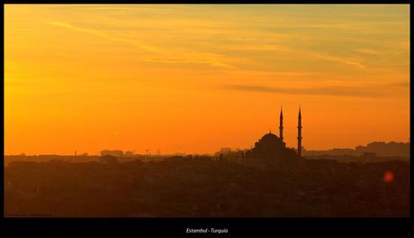 Viajar en una foto: Atardecer en Estambul...