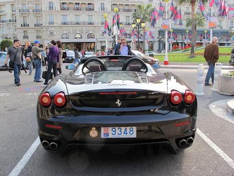 Coches en Mónaco...