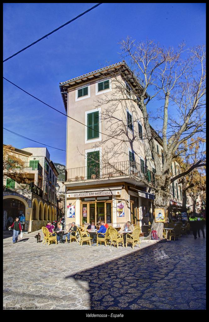 Qué bonito es Valldemossa..... para pasear...