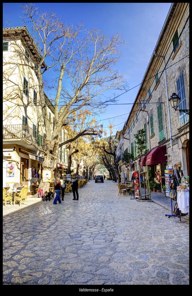 Qué bonito es Valldemossa..... para pasear...