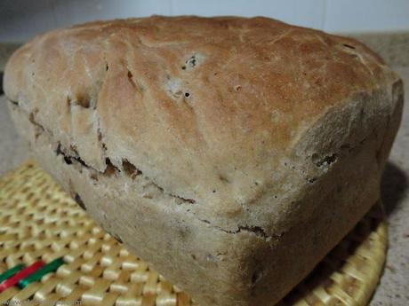 Pan de nueces, pasas y canela