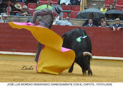 FESTIVAL DEL CÁNCER EN CÓRDOBA:  MORENO FIRMA LO MEJOR DE LA TARDE EN EL TRADICIONAL FESTEJO