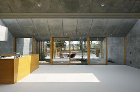 ARQ... TAKESHI HOSAKA.