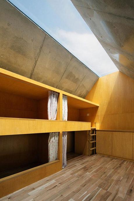 ARQ... TAKESHI HOSAKA.