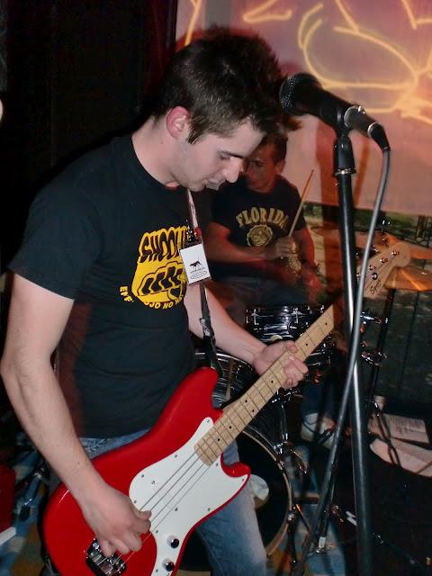 Concierto Afterbites,Rivelles,ZeroZeroUfos/コンサート