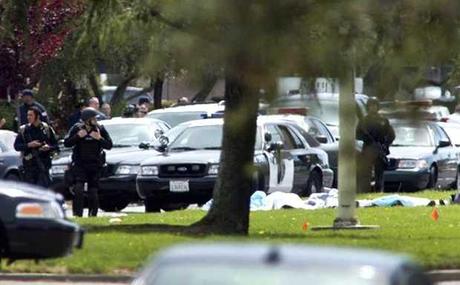 Al menos siete muertos tras un tiroteo en una universidad evangélica de Oakland Al menos siete muertos tras un tiroteo en una universidad evangélica de Oakland