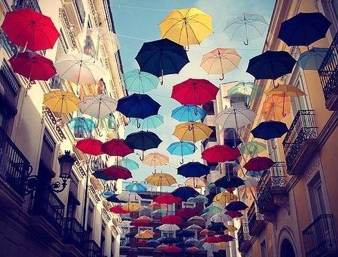 Cantando bajo la lluvia…pero después.