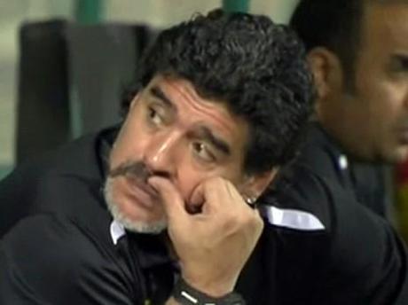 Amando a Maradona: Enojo, escándalo y un deseo