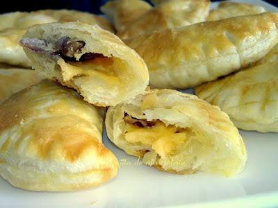 Empanadillas de queso y jamón ibérico horneadas