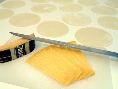 Empanadillas de queso y jamón ibérico horneadas